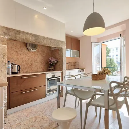 Boutique Chiado Duplex 아파트 리스본
