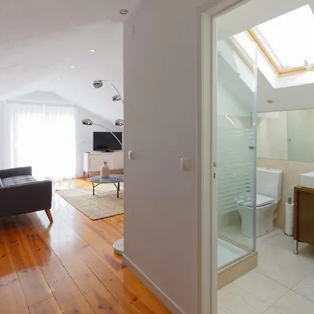 דירה Boutique Chiado Duplex ליסבון